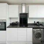 Stylish Apartment With Wifi And Easy Access To Central London
