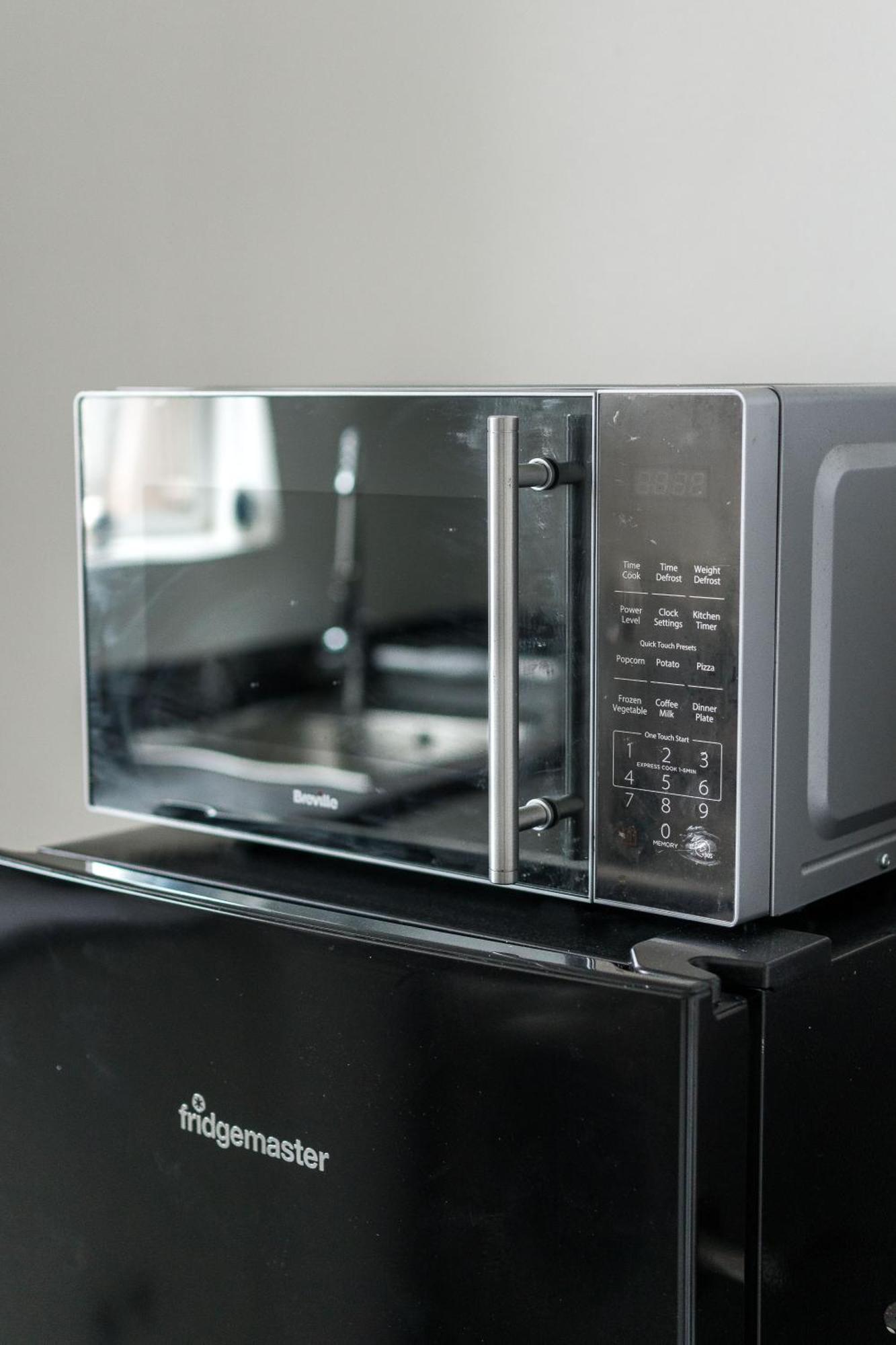 Stylish With Wifi And Easy Access To *