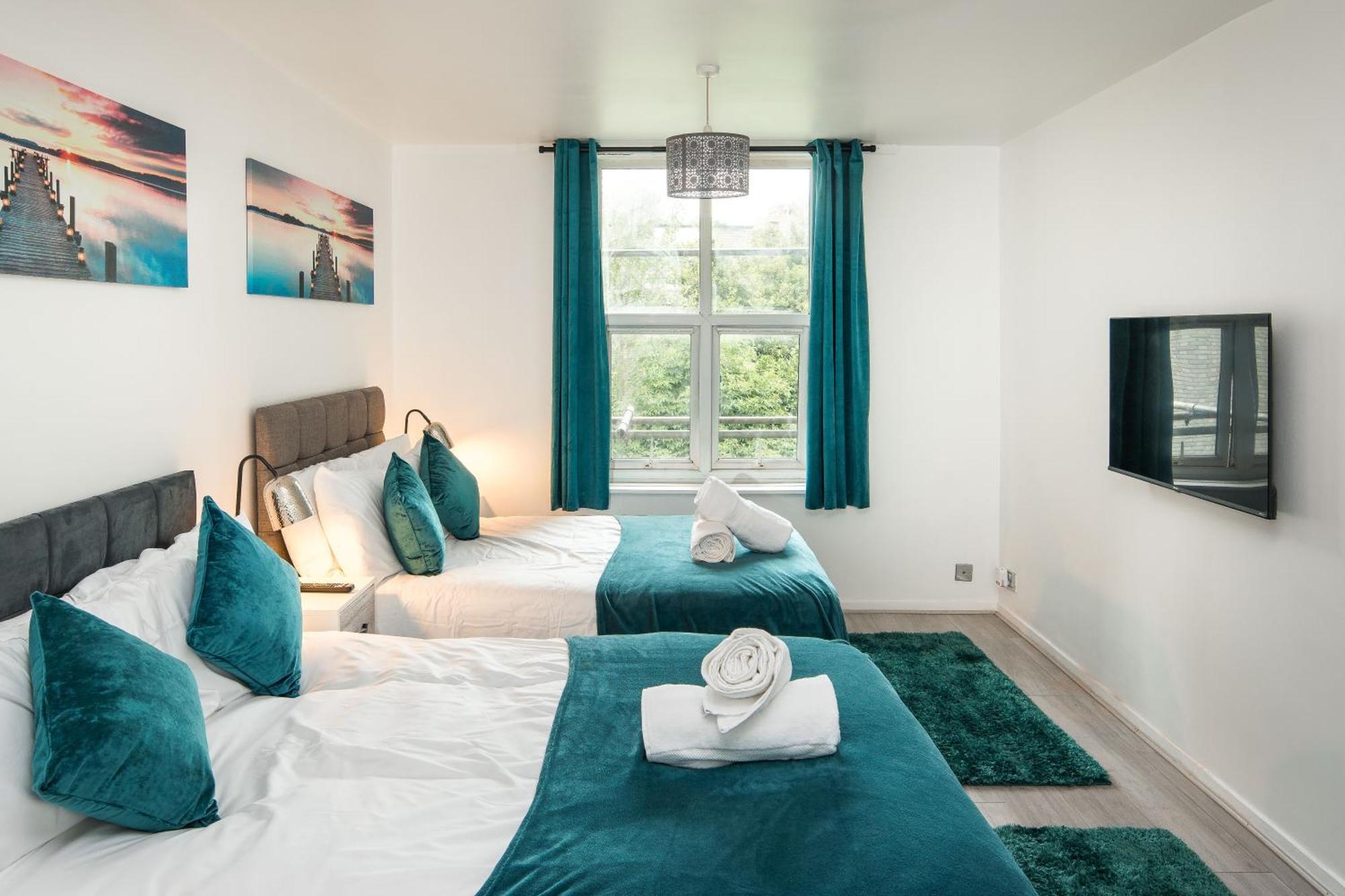 Apartment Stylish With Wifi And Easy Access To *